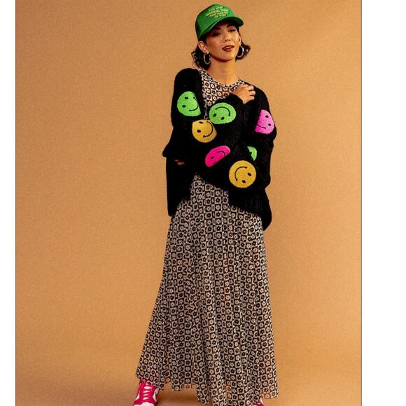 Dressed in La La Visionary Hand Knit Smile Cardigan Size L/XL - Picture 5 of 15